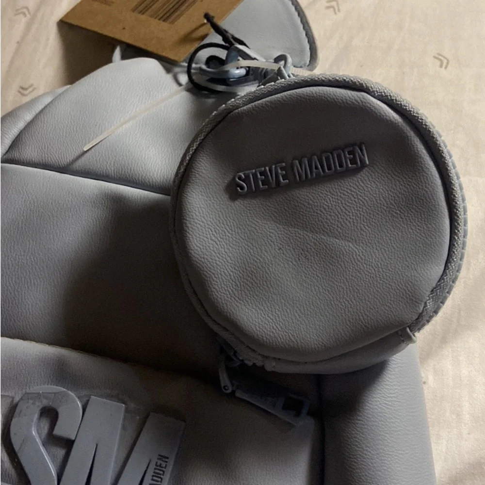 Steve Madden backpack purse - Picture 2 of 4